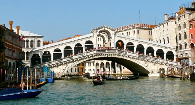 Rialto-Brücke in Venedig